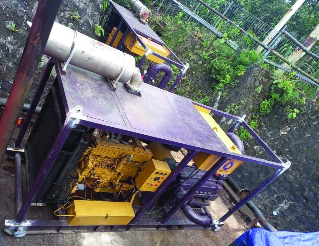 Engine-driven stimulation pumping unit at a well site